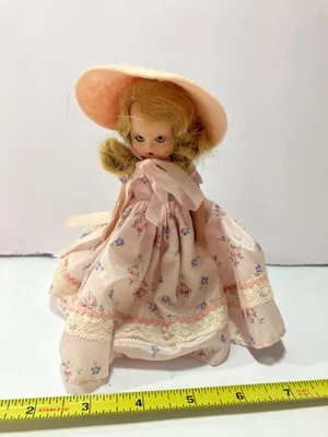 Винтажная жесткая пластиковая кукла Nancy Ann Storybook, подвижные руки, ноги, шея 5,5 дюйма - Изображение 1 из 4