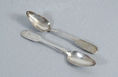 Coppia di eleganti cucchiaini da caffè in argento 13 loti finezza 812,5 con m... - Immagine 1 di 4