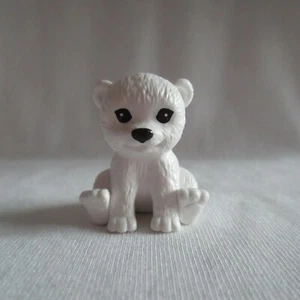 NUEVA Muñeca Barbie Lindo Bebé Oso Polar ~ Invierno País de las Maravillas Nieve Diversión - Imagen 1 de 3