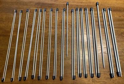 Lot of 34 Susan Bates Vintage Knitting Needles - sizes 3 - 10.5 US (3.25-6.5MM) - Image 1 of 4