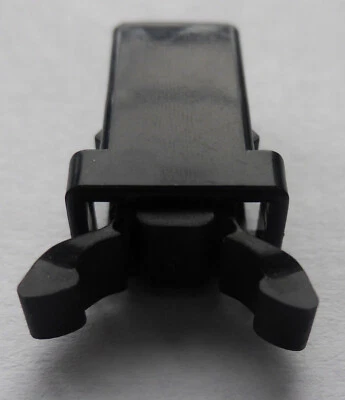 Klappe Ersatzteil für Commodore 1084S Monitor           („push”Stelle / Öffnung) - Bild 1 von 4