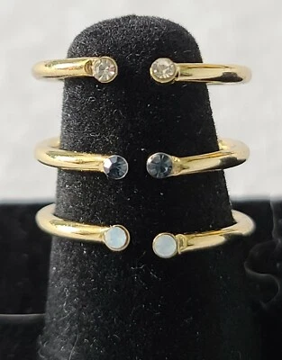 Gold Tone Wrap Ring Clear, Blue, & White Stones Size 5 J6-778 - Image 1 of 4