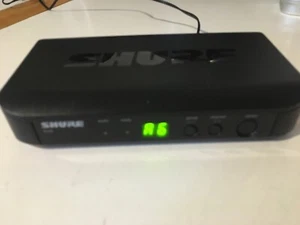 Untested Shure BLX4 H10 Wireless Receiver w/ Extras And Unknowns - Picture 1 of 11