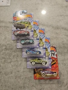 Hot Wheels 2023/2024 Winter Cars Full Set 5 Diecast 1:64 - Bild 1 von 6