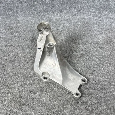 🔶16-23 INFINITI Q50 Q60 3.0L SUPORTE DE MONTAGEM DE SUPORTE DE MOTOR LATERAL DIREITO - Imagem 1 de 4