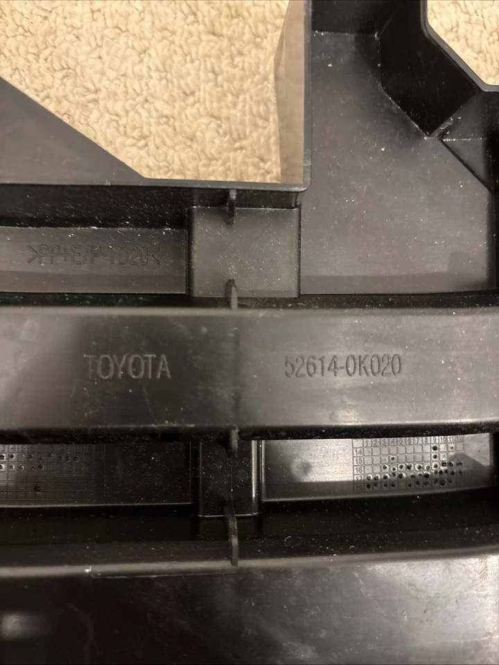 Toyota Hilux Invincible Slam 2019 cubierta de panel/crossmember 2016-2023 Foto 1 de 3