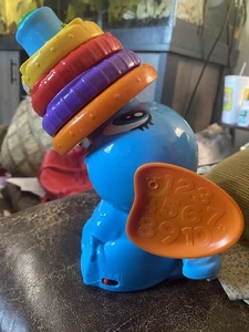 Leap Frog Stack & Tumble Elephant Azul Luces de Trabajo y Sonidos Faltan Verde - Imagen 1 de 5