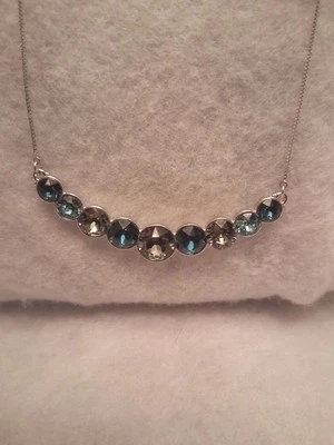 Collar Upsera Azul Cristales Austriacos Tono Plata - 18.7 + 2 pulgadas Foto 1 de 4