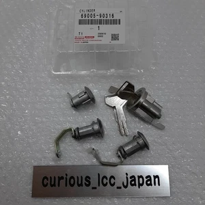 TOYOTA OEM Land Cruiser Ignition Cylinder Lock Keys 69005-90316 Set - Picture 1 of 15