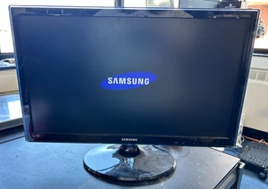 Samsung LT23B550EW/EN SMART TV / Monitor 23" 1920 x 1080 pixels Full HD LED - Picture 1 of 6