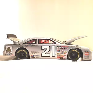 Action Michael Waltrip #21 CITGO STAR TREK 1:24 1996 Ford T-Bird Diecast NASCAR - Picture 1 of 11