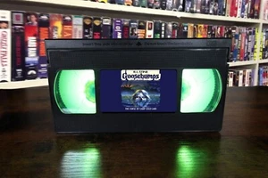 Goosebumps: The Curse Of Camp Cold Lake VHS Lamp + Remote - Picture 1 of 2