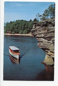 Vintage Postcard  WI Wisconsin Lower Dells of River Channel at Grotto Rocks - Picture 1 of 4