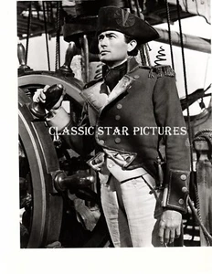 CC3 Gregory Peck close up Captain Horatio Hornblower R.N. 8x10 glossy photograph - Picture 1 of 1