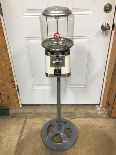 Gumball machine. for Sale in Hampton, VA - OfferUp