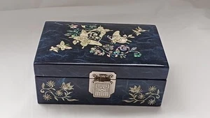 Korean Traditional Lacquer Mother of Pearl Flower butterfly design Jewelry Bdx - Picture 1 of 10