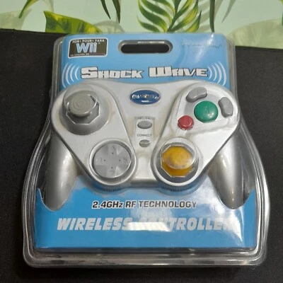 BRAND NEW Nintendo Phantiq Shockwave GameCube Wii Wavebird Wireless Controller - Image 1 of 3