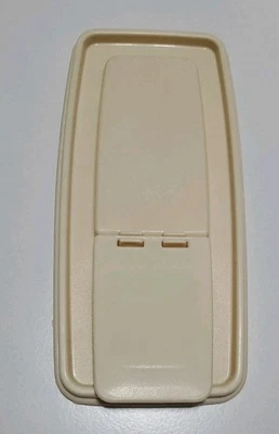 Rubbermaid Servin Saver 0089 3 держателя хлопьев миндаль откидная крышка сменная крышка винтажная - Изображение 1 из 4