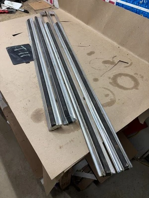 Ford Bronco F150 F250 F350 1978 1979 guardabarros y puerta abolladura Beltline 4 piezas Foto 1 de 4