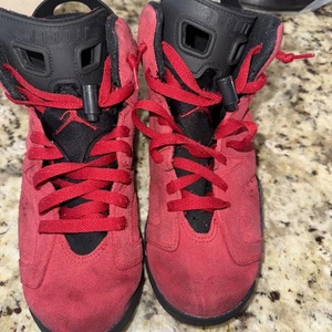 Nike Air Jordan 6 Mid Toro Bravo Size 7Y 2023 384665-600 Red Black OG High - Picture 1 of 8