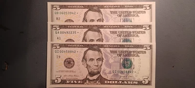 5 dollar star note lot, 3 notes crisp uncirculated - Image 1 of 2