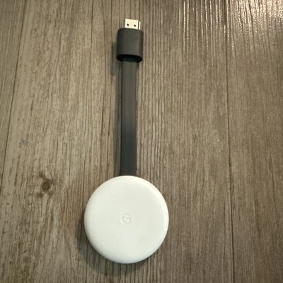 Google Chromecast Ultra 4K потоковое медиа плеер белый NC2-6A5 - устройство только - Изображение 1 из 4