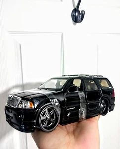 Jada Toy Dub City Kustoms 1:24 Scale 2003 Lincoln Navigator Model Black Loose - Picture 1 of 5