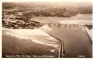 1940s Newport Oregon Yaquina Bay Bridge Birdseye autos Postcard RPPC - Picture 1 of 2