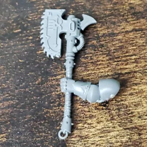 Warhammer 40k CSM Khorne Berzerkers Set Bits 22. Chainaxe Left Arm - Picture 1 of 1