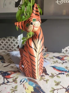 Vintage Indonesian Folk Art Stripe Cat Figurine - Picture 1 of 5