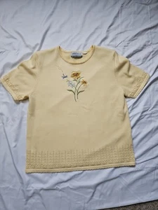 Alfred Dunner Petite Yellow Vintage Flower Short Sleeve Sweater - Picture 1 of 2