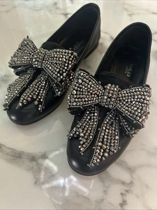 GUCCI Vintage Black Leather Shoes with Pearl & Crystal Bow Embellishments - Picture 1 of 9