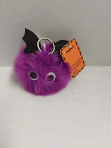 Claire's Halloween lila Plüsch Fledermaus Schlüsselanhänger mit Augen Brandneu mit Etikett! - Bild 1 von 4