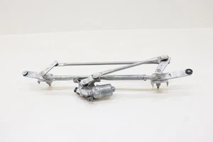 2018 - 2023 CHEVROLET TRAVERSE FRONT WINDSHIELD WIPER LINKAGE W/ MOTOR OEM - Picture 1 of 9
