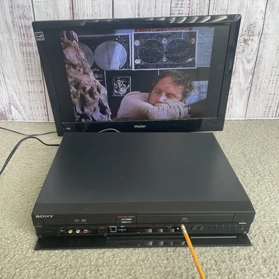 Sony RDR-VXD655 VCR DVD Combo Player and Recorder - Tested/Working - No Remote - Image 1 of 4