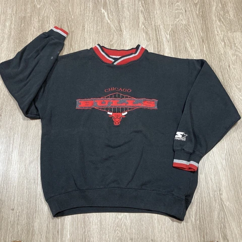 Vintage Bulls Sweater Medium 90s Chicago NBA Starter Game-day Pullover Crewneck Cover
