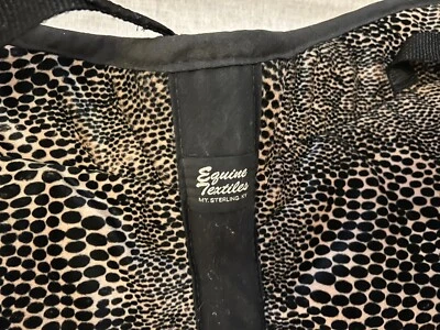 Almohadilla de sillín inglesa con estampado de leopardo para todo uso usada en excelente estado (por EQUINE TEXTILES) usada una vez Foto 1 de 4