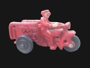 Cast Iron Motorcycle Crash Car Hauler - 4 1/2” X 2 5/8” - Toy - Picture 1 of 6