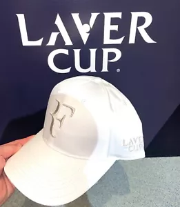 UNIQLO Roger Federer Laver Cup 2023 esclusivo cappello RF berretto da tennis bianco sistema operativo, nuovo! - Foto 1 di 3