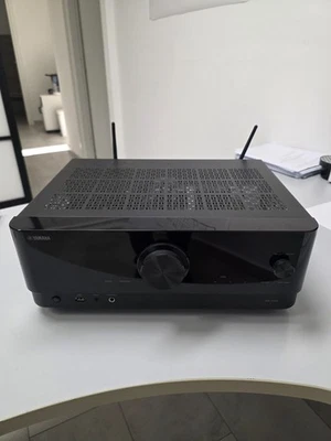 Yamaha RX-V4A 115W 5,2 Canali Sintoamplificatore - Nero - Immagine 1 di 4