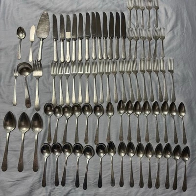 Vintage Oneida Community Plate Paul Revere Flatware 80 Pieces Silver Plated - Image 1 of 4