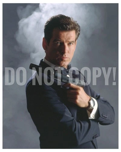 El mundo no es suficiente, Pierce Brosnan, foto 8x10, filmación de 35 mm, James Bond Foto 1 de 1
