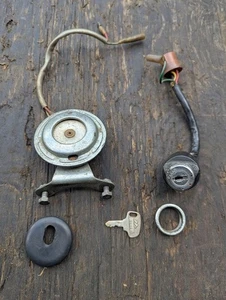 1970 HONDA TRAIL 70 CT70 CT70KO IGNITION SWITCH AND HORN - Picture 1 of 10