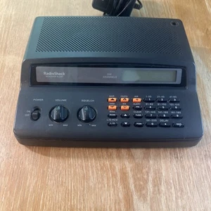 Radio Shack Pro-2018 20-424 200 Channel PD/FD, Mar Air Ham WX - Missing Antenna - Picture 1 of 8