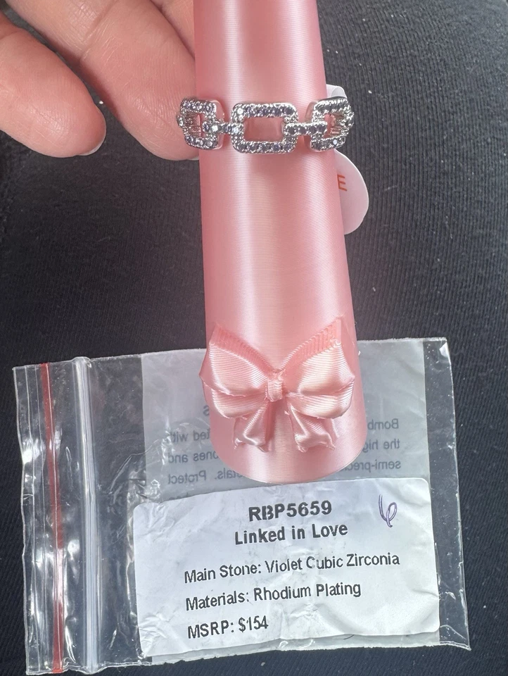 Anillo Bomb Party Talla 6 Linked In Love violeta circonita cúbica sobre rodio RBP5659 Foto 1 de 1