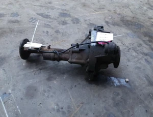 1997-2000 Chevrolet Tahoe Suburban 1500 Front Differential Carrier 3.73 Ratio - Picture 1 of 3