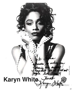 Foto de Karyn Blanca autografiada/firmada 8x10 en caja y negro firma - Imagen 1 de 1