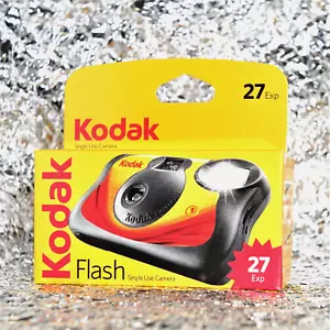 *NEW* Kodak Flash 800 disposable camera - 27 exposures (Funsaver) - Picture 1 of 2