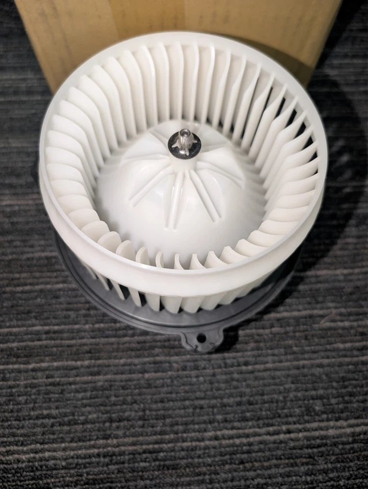 TYC HVAC Blower Motor Genuine 700266 for 2013-2015 Chevrolet Spark 1.2L - Image 1 of 4