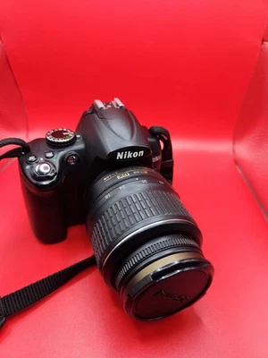Nikon D5000 DSLR 12.3MP Camera 18-55mm VR Lens With Battery & Charger - Image 1 of 4
